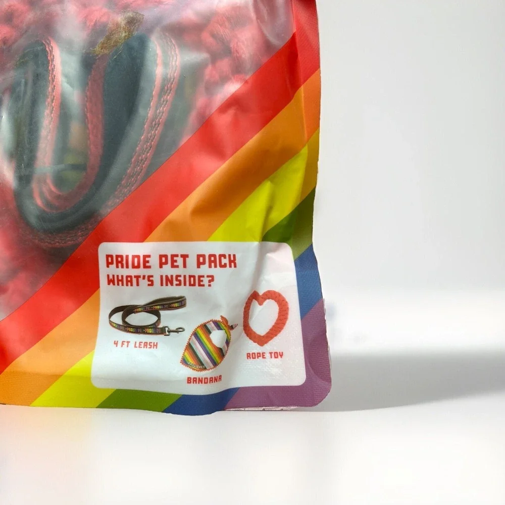 Dog Leash Rainbow LGBTQ Pride Set‎ Bandana Rope Chew Toy NWT Sealed Package